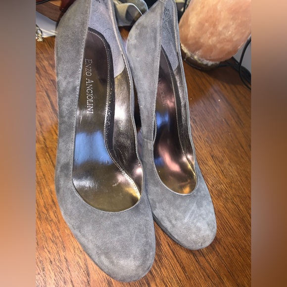 Grey suede Enzo Angiolini pumps sz 8 - Picture 2 of 4